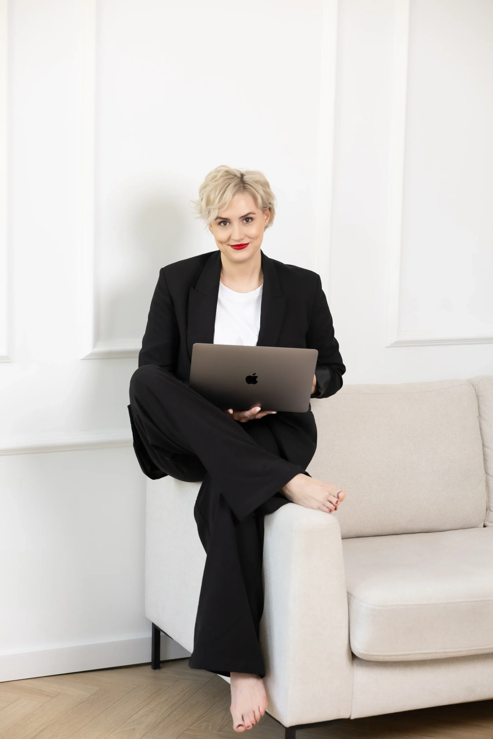 Anna Babczyńska podczas pracy w gabinecie kosmetologicznym Silky Smooth